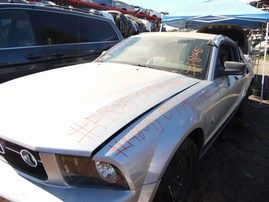 2009 FORD MUSTANG CPE SILVER BASE 4.0L AT F18045